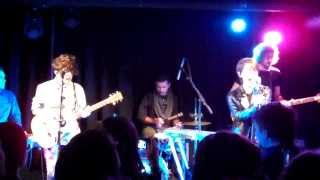 Tegan and Sara  Live  Im Not Your Hero  London  Music News [upl. by Coady]