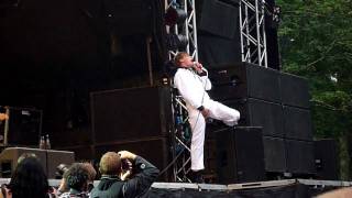 The Hives  Yeah The Jets Live at Sonisphere Hultsfred 071809 [upl. by Yrbua290]