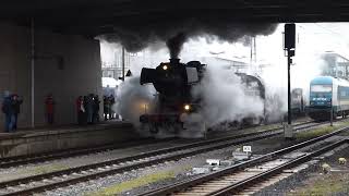 Dampfsonderzug mit BR23 im Hbf Regensburg 07 12 2024 [upl. by Indyc]