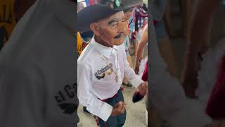 Diversión en la pulga de alamo en TX youtubeshortsvideo baile 956valley dancemusic lapulga [upl. by Atinaej349]