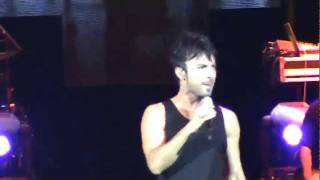 Tarkan  Şıkıdım Hepsi Senin Mi  Live İn Moscow 2009 Şarkı Sözü  Lyrics [upl. by Ahsekahs]