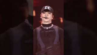 몸이 그새 더 커진 강다니엘KANGDANIEL  SOS 230811 잼버리 케이팝 슈퍼라이브  Jamboree Kpop SuperLive [upl. by Finzer]