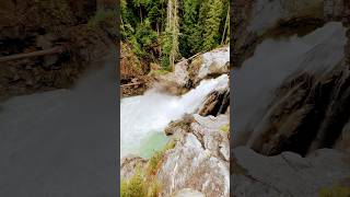 Rivière verte et chutes Nairn parc provincial Nairn falls nairnfalls shorts [upl. by Sonitnatsnoc]