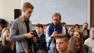 Schüler diskutieren mit Landtagskandidaten [upl. by Nedloh]