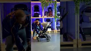 Cybex Eezy S Twist 2 Demonstration  Direct4baby [upl. by Arretak]