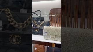 Luxury thrift shopping in Japan 👜 thrifting japantrip shinjuku [upl. by Lemmy]