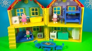 PEPPA PIGS HOUSE PLAY SET  SWINKA PEPPA I JEJ DOMEK [upl. by Rotow]