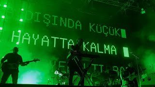 Massive Attack  Risingson Istanbul Parkorman Live 23724 [upl. by Atenek]