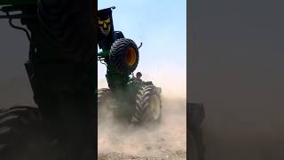 आज jhon dear पलट ही जाता 😱trending tractor stunt shorts tochanking modified [upl. by Dnalevelc]