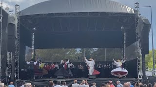 Tarde de domingo da Feira de Gastronomia e de Artesanato de Famalicão marcada com o folclore [upl. by Hallock]