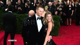 Gisele Bündchen amp Tom Brady  MET Gala 2014  Red Carpet 34 [upl. by Eile]