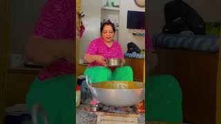 Tanhai Milti Hai Mehfil nahin Milti😭 bollywood song hindisong 😓 cooking food😋😋 [upl. by Yeldah]