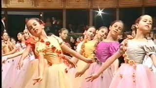 Wiener Opernball 1999 Eröffnung Kinderballett [upl. by Mirisola]