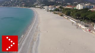 Il drone sorvola Spotorno spiagge chiuse e deserte [upl. by Ydoj]