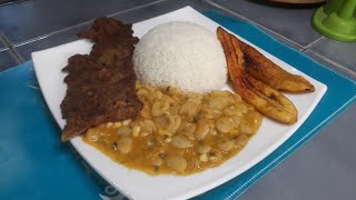 Carne apanada con menestra de habichuelas [upl. by Anerys]