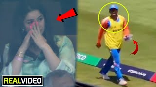 Sara Tendulkar couldnt control her tears after seeing Shubman Gill as a Waterboy in Ind vs Pak wc [upl. by Adnahsat]