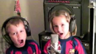 Himno FC Barcelona Barça cantado por niños de 3 años [upl. by Nit70]