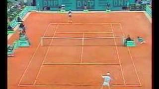 Courier Agassi French Open 1992 [upl. by Weaks]