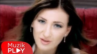 Zeynep Önkaya  Bazıları Official Video [upl. by Aguste971]