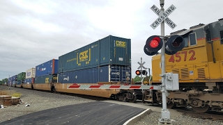 Sacramento Northern Bike Trail Pedestrian Railroad Crossing UP 8231 ZLCBR Intermodal Northbound [upl. by Itagaki]