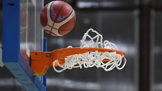 Coupe de FranceUn basketteur explose le panier et son panneau en verre sur un dunk le match arrêté [upl. by Naol456]