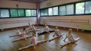 Lezione di danza con bambine 710 anni insegnante Maria Kovaleva [upl. by Nebuer]