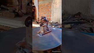 statue cutting a piece of iron shorts cutter welder [upl. by Giuseppe]