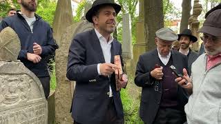 Reb Sruly Bornstein at the Kever of the Nodeh BYehuda in Prague [upl. by Kcireddor308]