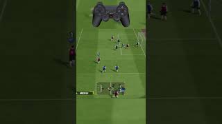 Recorta Defensas con 2 movimientos pes ps2 shorts futbol [upl. by Lecirg69]