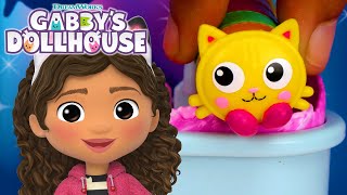 Cheering Up A Sleepy Pillow Cat  GABBYS DOLLHOUSE TOY PLAY ADVENTURES [upl. by Benisch]