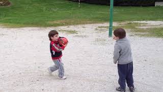 Little kids arguing in Italian quotTu sei piccolo me sei grandequot [upl. by Naawaj]