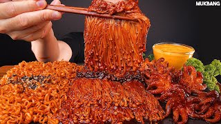 ASMR MUKBANG  SPICY OCTOPUS 🐙 MUSHROOM FIRE NOODLE SEAFOOD EATING 불닭 버섯 팽이버섯 불닭볶음면 쭈꾸미 볶음 소스 듬뿍 먹방 [upl. by Ijuy841]