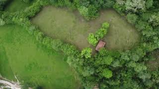 10 000 EUROS LA CABAÑA DE LA HERENCIA DE LLANO DE CON EN CANGAS DE ONIS CON ALMACEN CUADRA Y CABAÑ [upl. by Boarer]