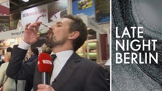 Im Wein liegt die Wahrheit  LNB meets Weinmesse Berlin  Late Night Berlin  ProSieben [upl. by Akemad]