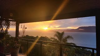 CASA EM ILHABELA COM UMA VISTA PANORÂMICA PARA O MAR [upl. by Grania]