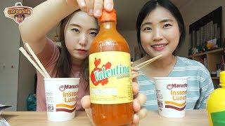 2 coreanas probando maruchan con salsa valentina y jugo de limon│coreanita [upl. by Hoxsie]