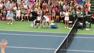 Venus Williams Dances to Uptown Funk At the Greenbrier Classic [upl. by Nesyla]