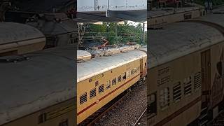 Kozhikod  Trivandrum Janshatabdi meets Alapuzha  MGR Chennai Central express indianrailway [upl. by Eema866]