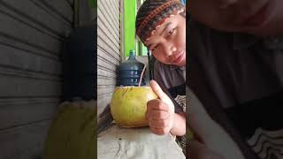 Kelapa muda yang menyegarkan Konang coconut amp viral trending minivlog [upl. by Ellen]