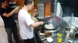 美控商用電磁爐炒河粉拋鑊 MEIKONG INDUCTON COOKING WOK [upl. by Lachus]