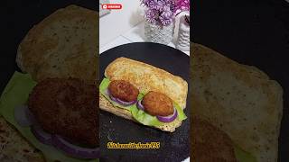 New Nuggets Omelette bun burger shortvideo shorts kitchenwithannie [upl. by Witha]