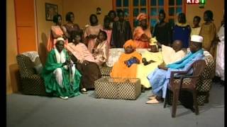 Théâtre Sénégalais  Malick Ndiaye fara thial thial [upl. by Smaoht409]