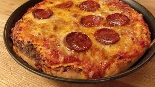 Amerikanische Pan Pizza selber machen  Pizza Hut Stil im Blaublech [upl. by Aisak49]