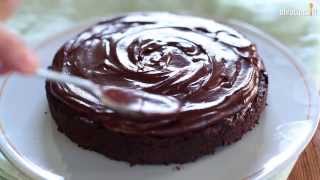 Come preparare la ganache al cioccolato  videoricetta di crema al cioccolato [upl. by Arline553]