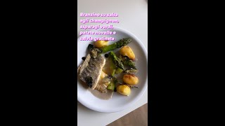 Branzino su salsa agli champignon asparagi verdi patate novelle e salvia gratinata shorts gopro [upl. by Luy]