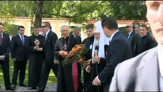 Le patriarche russe visite la plus grande église orthodoxe de Pologne [upl. by Ellehcer284]