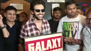 kartikaryan at Gaiety galaxy visited the theater interaction with fans houseful bhoolbhulaiyaa3 [upl. by Eerol]