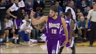 Casspi amp Curry Duel in Oakland [upl. by Yddub406]