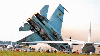 Su27 Flanker Falls From Sky on Video  Sknyliv Disaster [upl. by Guglielmo]