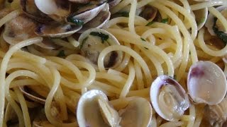 Spaghetti con le vongole fatti a regola darte [upl. by Ahsanat]